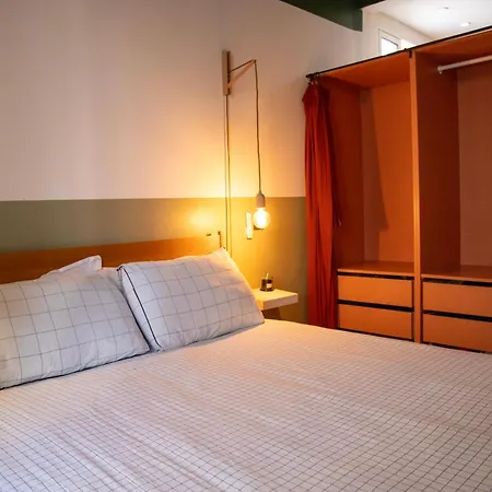 Bright 1920s - 2 Mins To & Station Apartman *